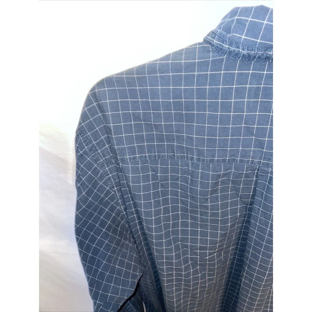 Banana Republic Dress Shirt Mens Size Medium Blue Striped Button Up Long Sleeve